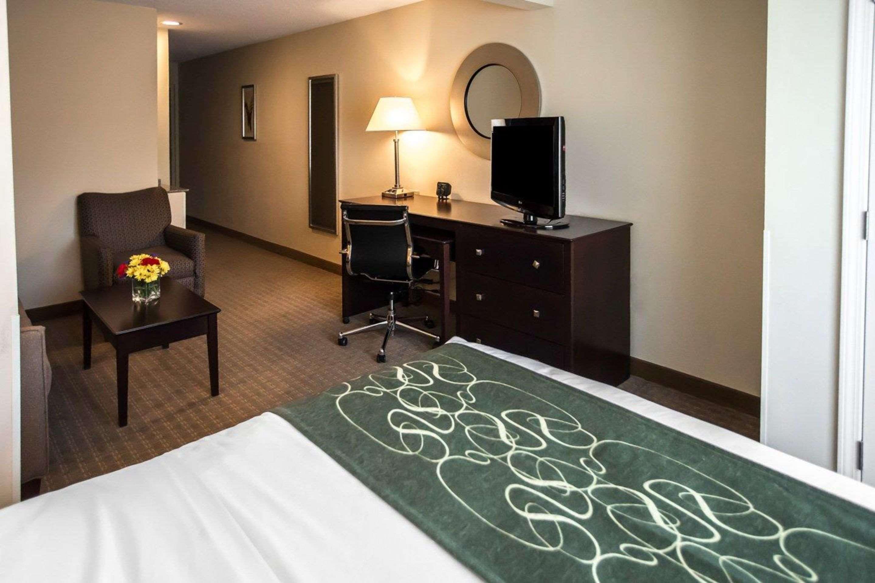 Comfort Suites University Area Notre Dame-ساوث بند المظهر الخارجي الصورة